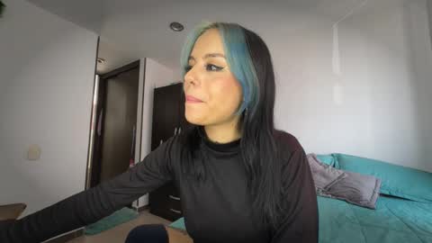 Alice bleu for friends  online show from 6, 1, 2026