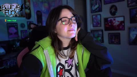 Blue online show from 17, 1, 2025