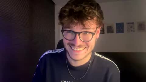 Snapshot of blueduck64 chatting on 13, 11, 2025 blueduck64 online show from 13, 11, 2025