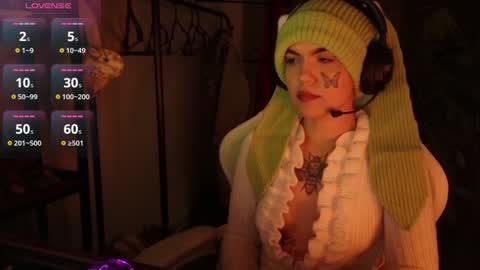 Snapshot of bluedweeb chatting on 26, 12, 2024 Blue online show from 26, 12, 2024