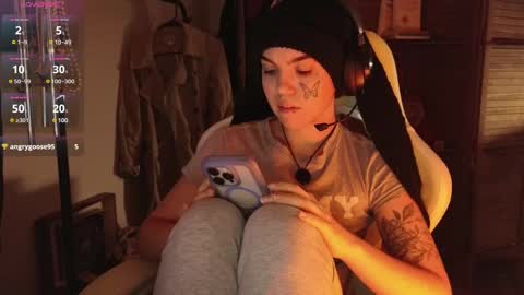 Snapshot of bluedweeb chatting on 9, 3, 2025 Blue online show from 9, 3, 2025