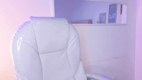        online show from 30, 11, 2025