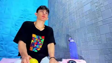 blueestar03 online show from 9, 12, 2024