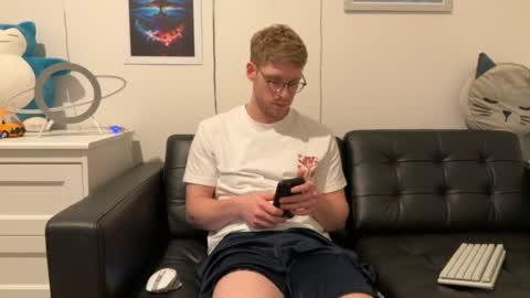 Snapshot of blueeyedtallguy chatting on 17, 12, 2024 blueeyedtallguy online show from 17, 12, 2024