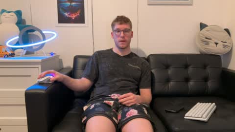 Snapshot of blueeyedtallguy chatting on 20, 12, 2024 blueeyedtallguy online show from 20, 12, 2024