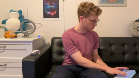 Snapshot of blueeyedtallguy chatting on 1, 1, 2025 blueeyedtallguy online show from 1, 1, 2025