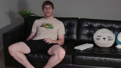 Snapshot of blueeyedtallguy chatting on 11, 9, 2025 blueeyedtallguy online show from 11, 9, 2025