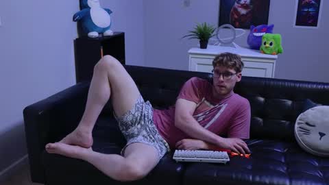 Snapshot of blueeyedtallguy chatting on 16, 9, 2025 blueeyedtallguy online show from 16, 9, 2025