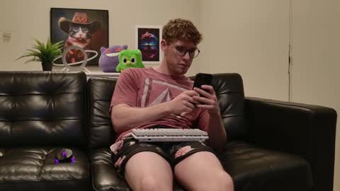 Snapshot of blueeyedtallguy chatting on 2, 10, 2025 blueeyedtallguy online show from 2, 10, 2025