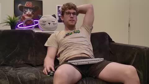 Snapshot of blueeyedtallguy chatting on 1, 11, 2025 blueeyedtallguy online show from 1, 11, 2025