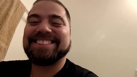 Snapshot of blueeyeme chatting on 13, 10, 2025 blueeyeme online show from 13, 10, 2025