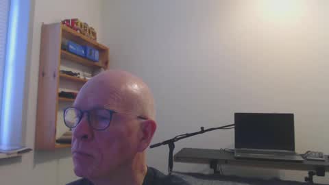 blueeyesn8 online show from 3, 1, 2025