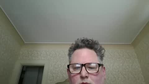 bluemoose70 online show from 4, 1, 2025