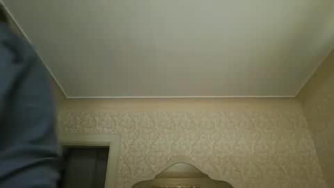 bluemoose70 online show from 5, 1, 2025