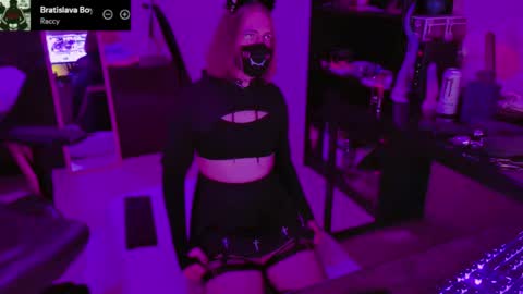 Blue online show from 10, 2, 2026