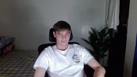 blueeyedboyisasia online show from 24, 7, 2026