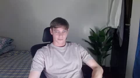 blueeyedboyisasia online show from 25, 7, 2026