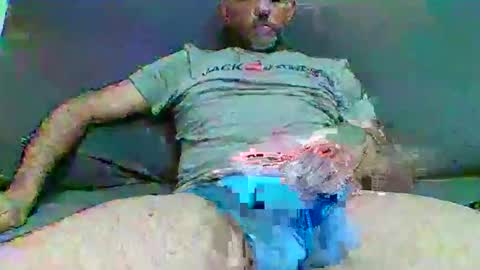 Snapshot of blueyes78 chatting on 19, 4, 2026 blueyes78 online show from 19, 4, 2026