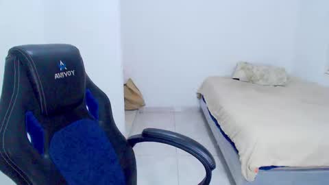  Hey guysI am BrendaWelcome my room online show from 7, 10, 2025