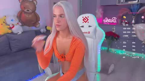 Mikki chan online show from 21, 2, 2025