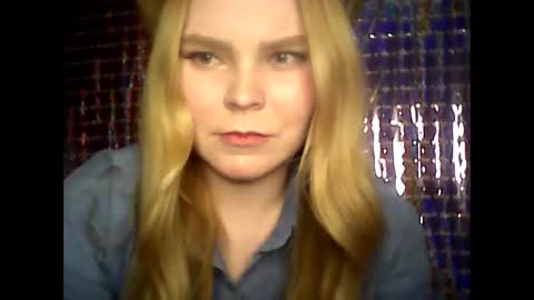 blushing_star online show from 10, 2, 2025