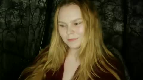 blushing_star online show from 3, 10, 2025