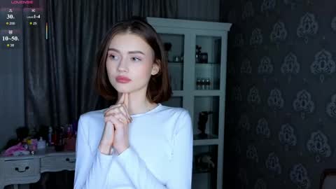 Snapshot of bluuemarine chatting on 18, 5, 2026 Mary online show from 18, 5, 2026