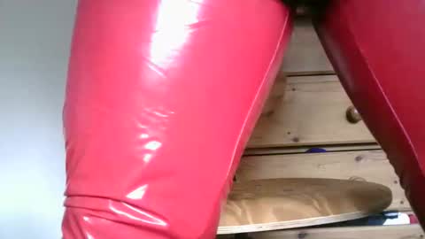 Snapshot of board___stiff chatting on 19, 9, 2025 board___stiff online show from 19, 9, 2025