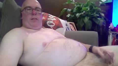 Snapshot of bobblehead31382 chatting on 5, 3, 2025 bobblehead31382 online show from 5, 3, 2025