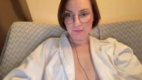 Snapshot of bobwig4 chatting on 10, 2, 2025 Tips prfr 11-55-111 tok online show from 10, 2, 2025