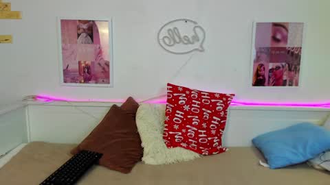 Molly  Sonya  Bugs online show from 28, 1, 2025