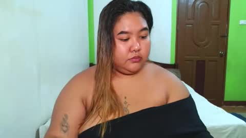 Snapshot of bombastic_darla chatting on 24, 3, 2026 bombastic_darla online show from 24, 3, 2026