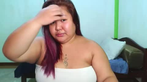 Snapshot of bombastic_darla chatting on 9, 4, 2026 bombastic_darla online show from 9, 4, 2026