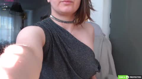 Snapshot of bon_appetits69 chatting on 27, 12, 2024 Luthien online show from 27, 12, 2024