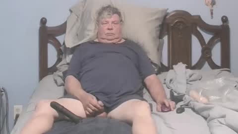 Snapshot of boner1961 chatting on 17, 12, 2025 boner1961 online show from 17, 12, 2025