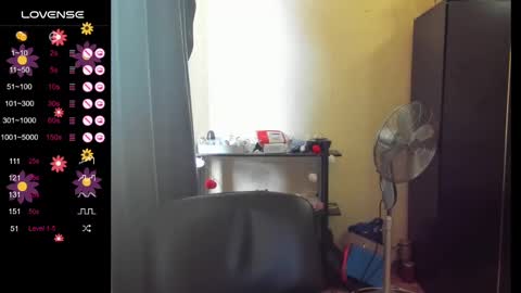 Snapshot of boni_nell__ chatting on 10, 2, 2025 Nell online show from 10, 2, 2025