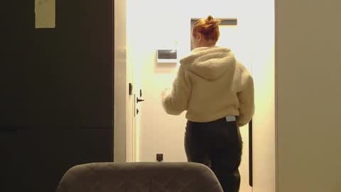 Snapshot of bonne_chance chatting on 8, 3, 2025 bonne_chance online show from 8, 3, 2025