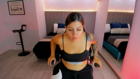 Bonnie  online show from 4, 2, 2025