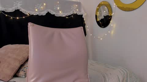   online show from 17, 1, 2025