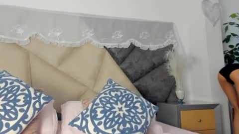   online show from 24, 1, 2025