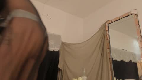   online show from 18, 9, 2025