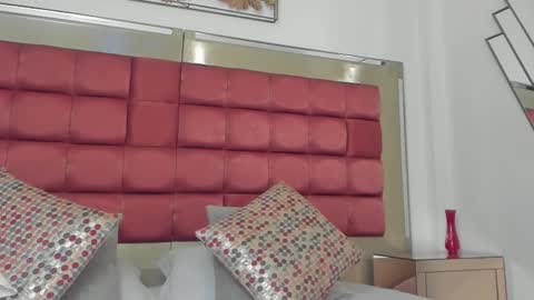   online show from 20, 10, 2025