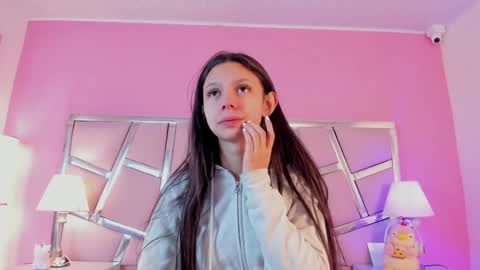 Bonnie  online show from 3, 1, 2025