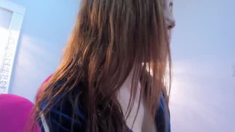 Snapshot of bonniie_22 chatting on 21, 10, 2025 Bonnie online show from 21, 10, 2025