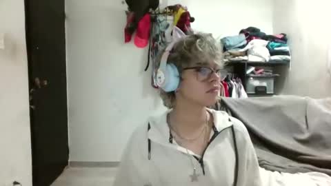 bonny_cum online show from 3, 2, 2026