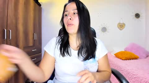 sofia  online show from 27, 12, 2024