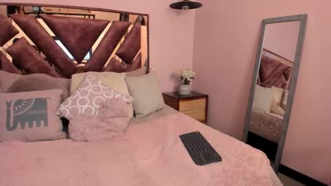 Bonny Jones online show from 17, 9, 2025