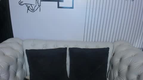 Vicky online show from 15, 4, 2026