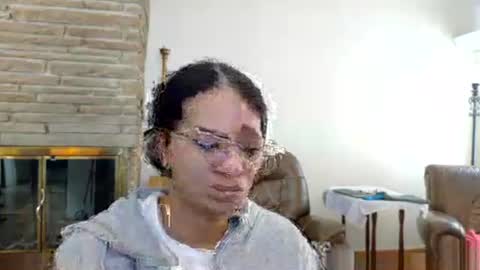Snapshot of bonvivantb chatting on 5, 12, 2025 Queen Bon Vivantt online show from 5, 12, 2025