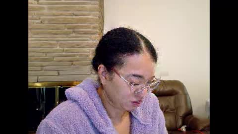 Snapshot of bonvivantb chatting on 7, 1, 2026 Queen Bon Vivantt online show from 7, 1, 2026